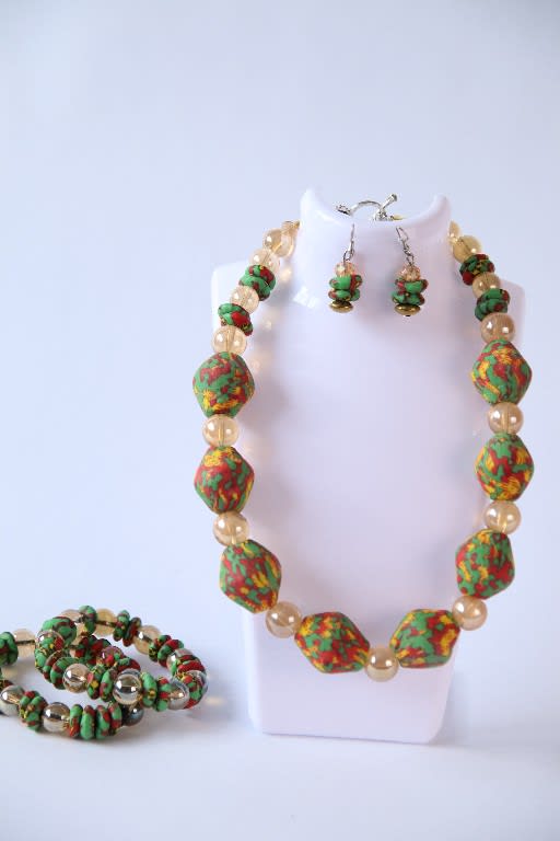 Blooming Garden – Green & Patterned Multi-coloured Bead Jewellery Set (Dedame)