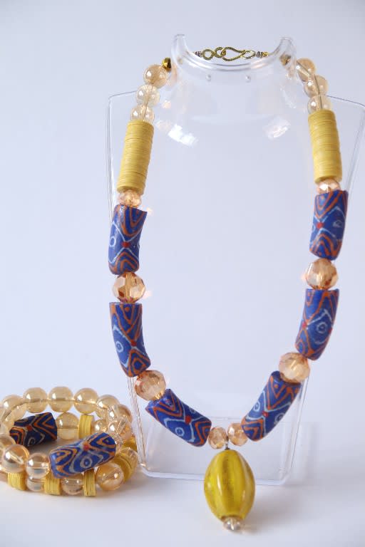 Sunbeat Mosaic – Blue & Amber Patterned Bead Jewellery Set (naani)