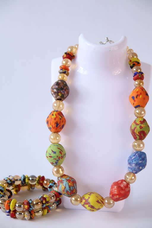 Unity Bloom – Multicoloured Patterned Bead Jewellery Set (Esi)