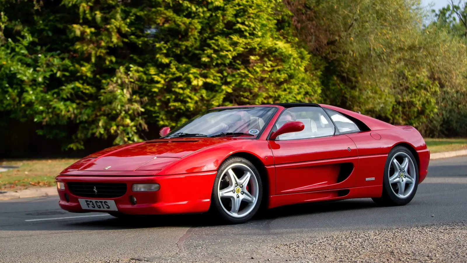 the Iconic 1995 Ferrari F355