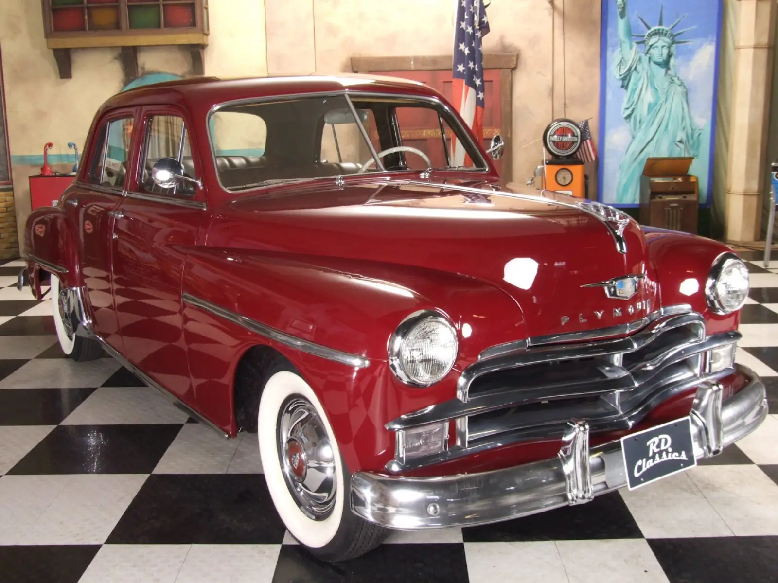 The History and Features of the Classic 1950 Plymouth Special Deluxe