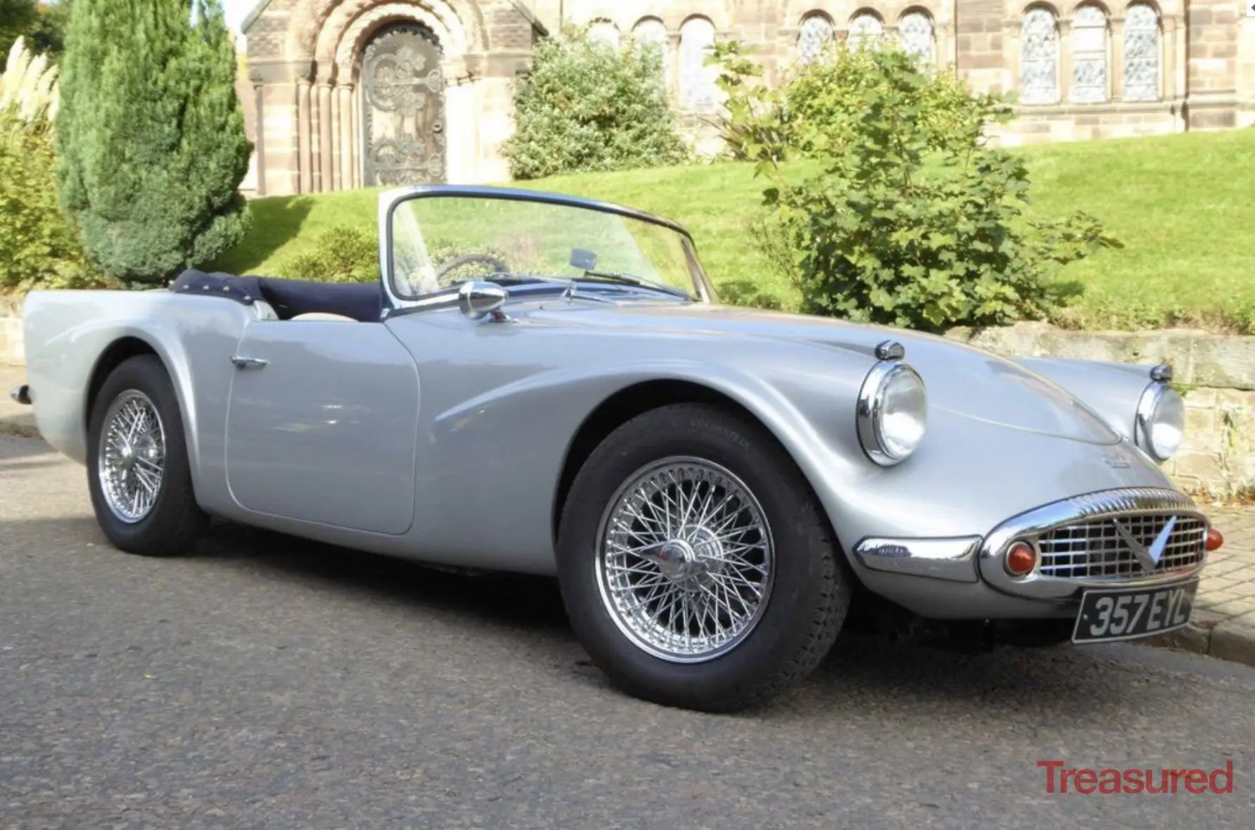 The History of the Iconic Daimler Dart Sports Car