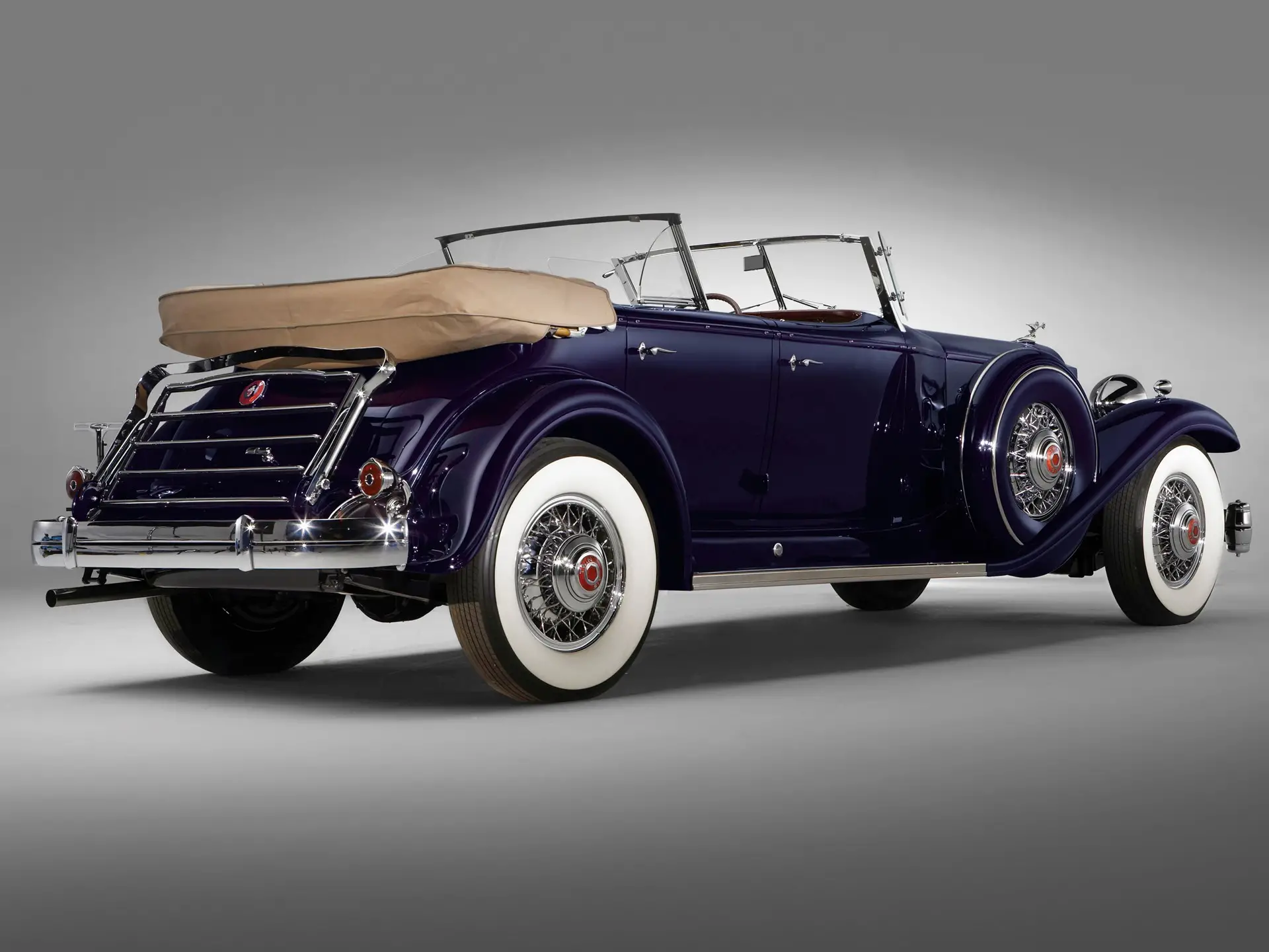 Uncovering the History of the 1932 Packard A Classic Car Enthusiast's Dream