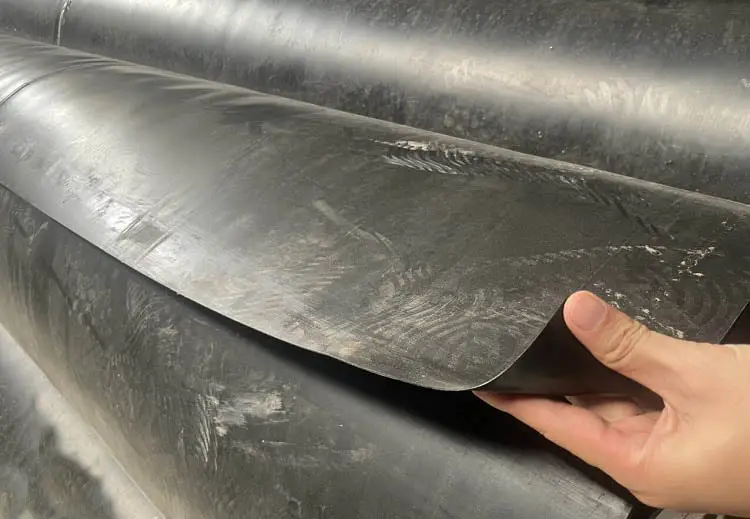Giá màng chống thấm HDPE dày 1.5 mm - Dịch vụ thi công hàn màng HDPE từ Hưng Phú