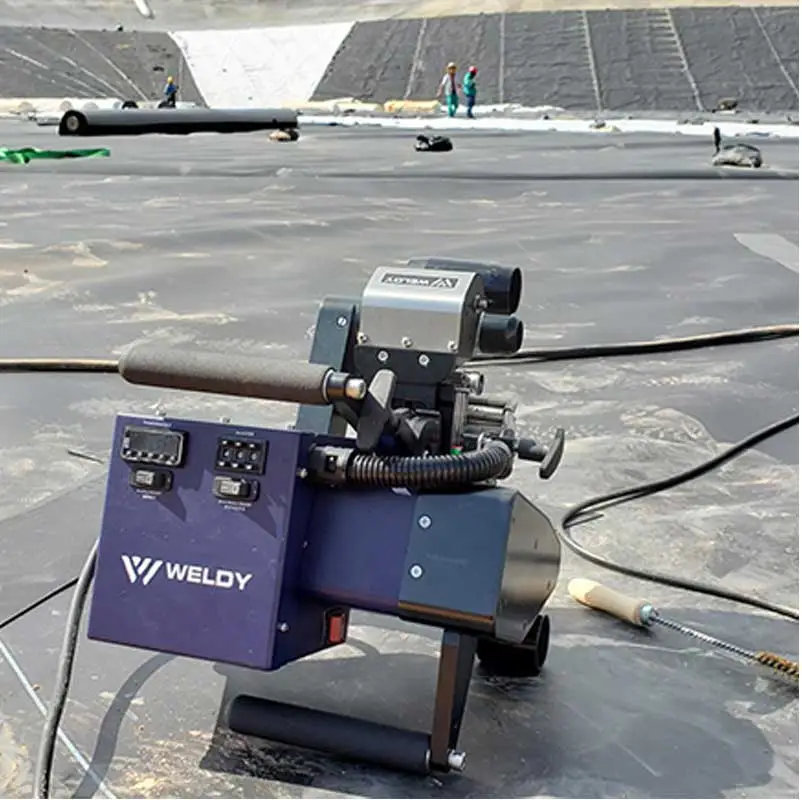 Máy hàn bạt HDPE tự động WGW 300