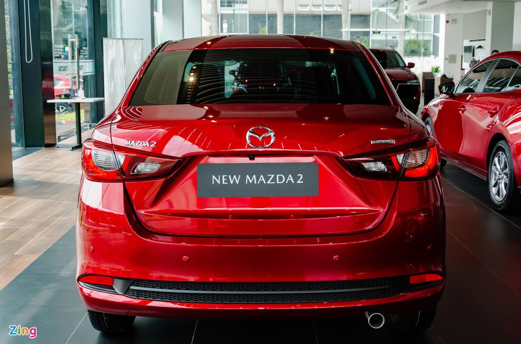 Đuôi xe Mazda 2
