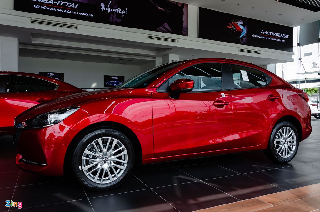 Thân xe Mazda 2