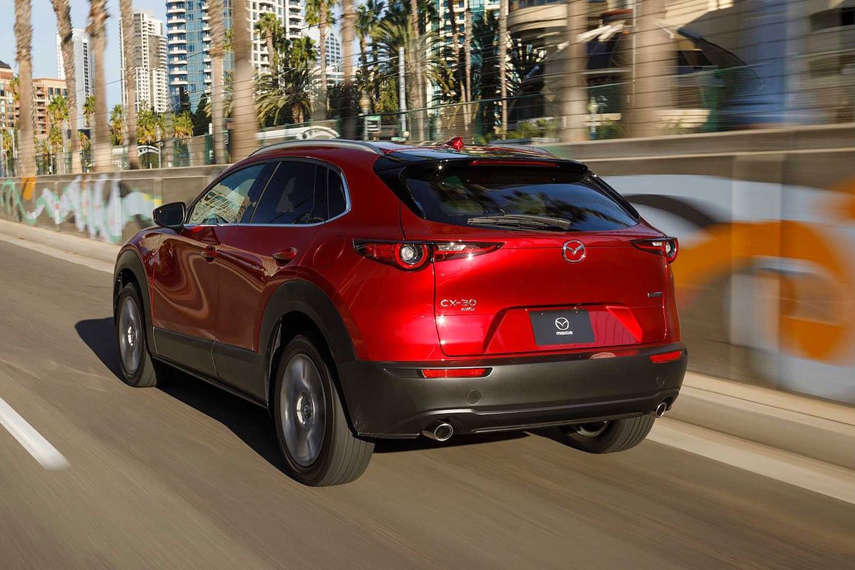 Đuôi xe KIA Mazda CX30