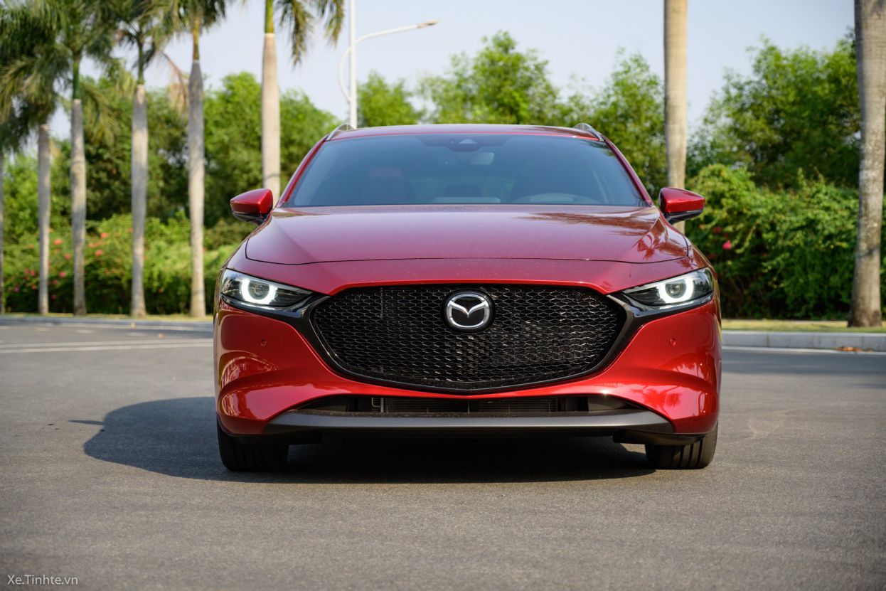 Đầu xe KIA Mazda 3 Sport