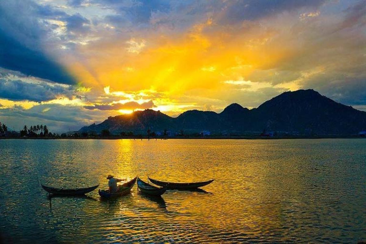 Đầm Thị Nại - Đầm nước mặn lớn nhất Bình Định
