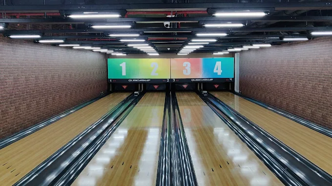 Counter Strike Bowling Alley thumbnail 3
