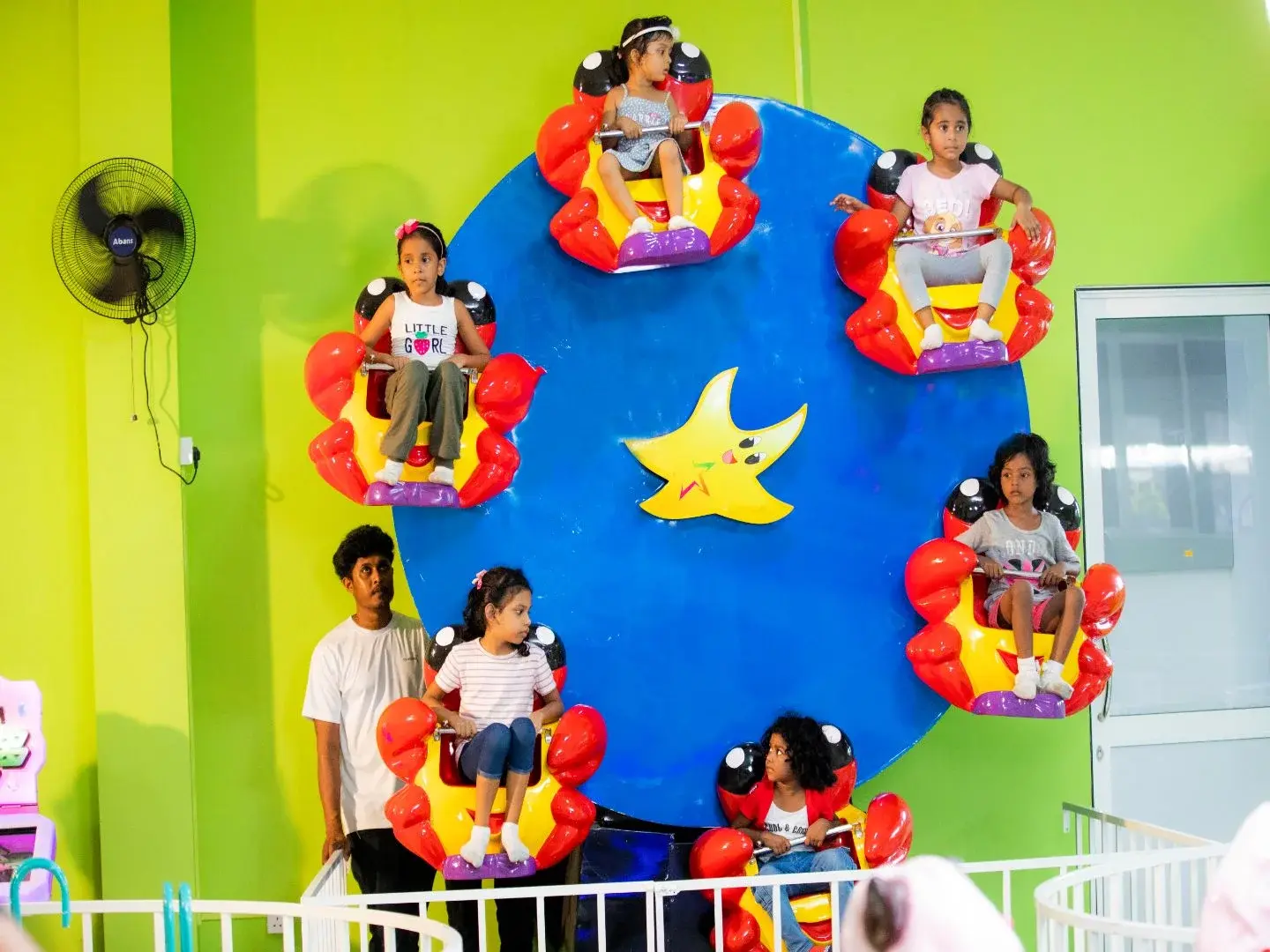 Funlaaza Amusement Center thumbnail 4