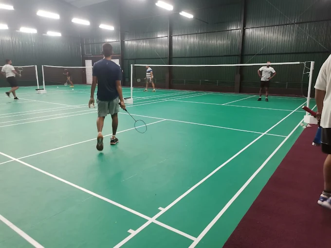 ShuttleUp Badminton Court thumbnail 3