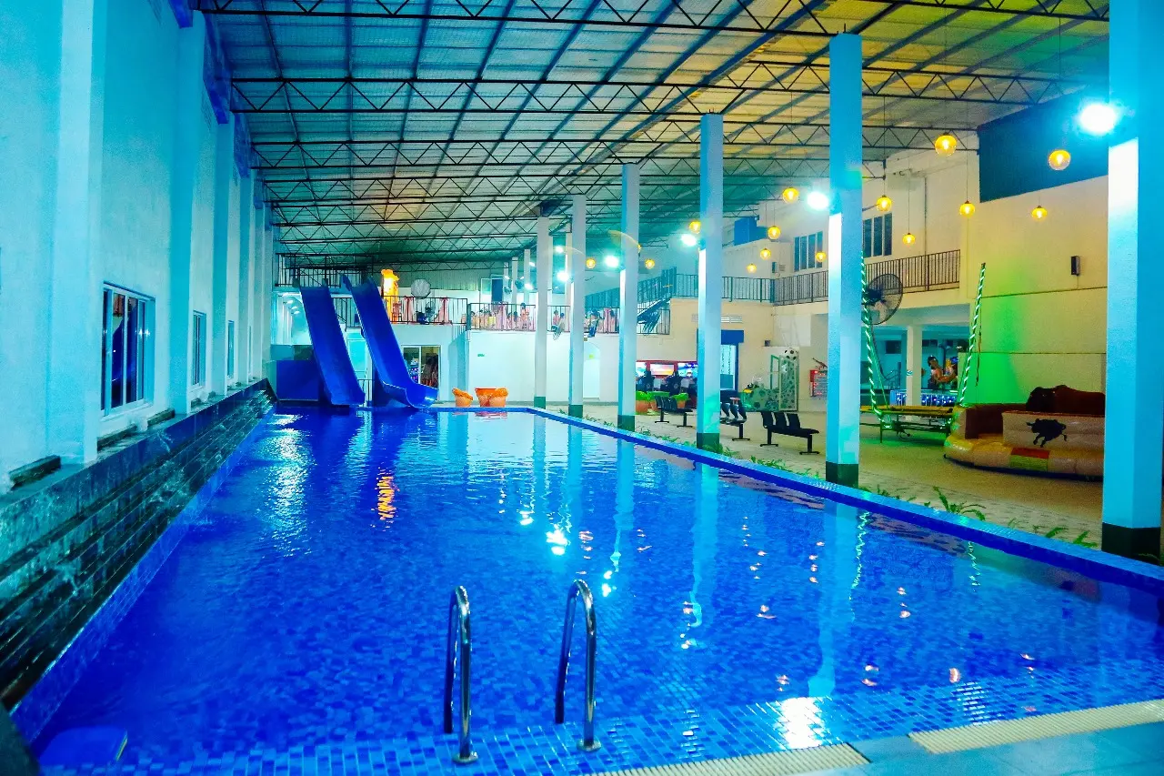 Funlaaza Water Park thumbnail 5