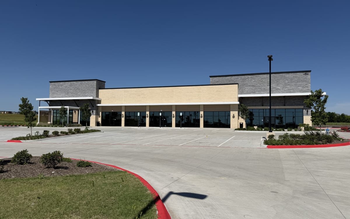 Celina Summit Crossing retail building exterior complete, May 31, 2026