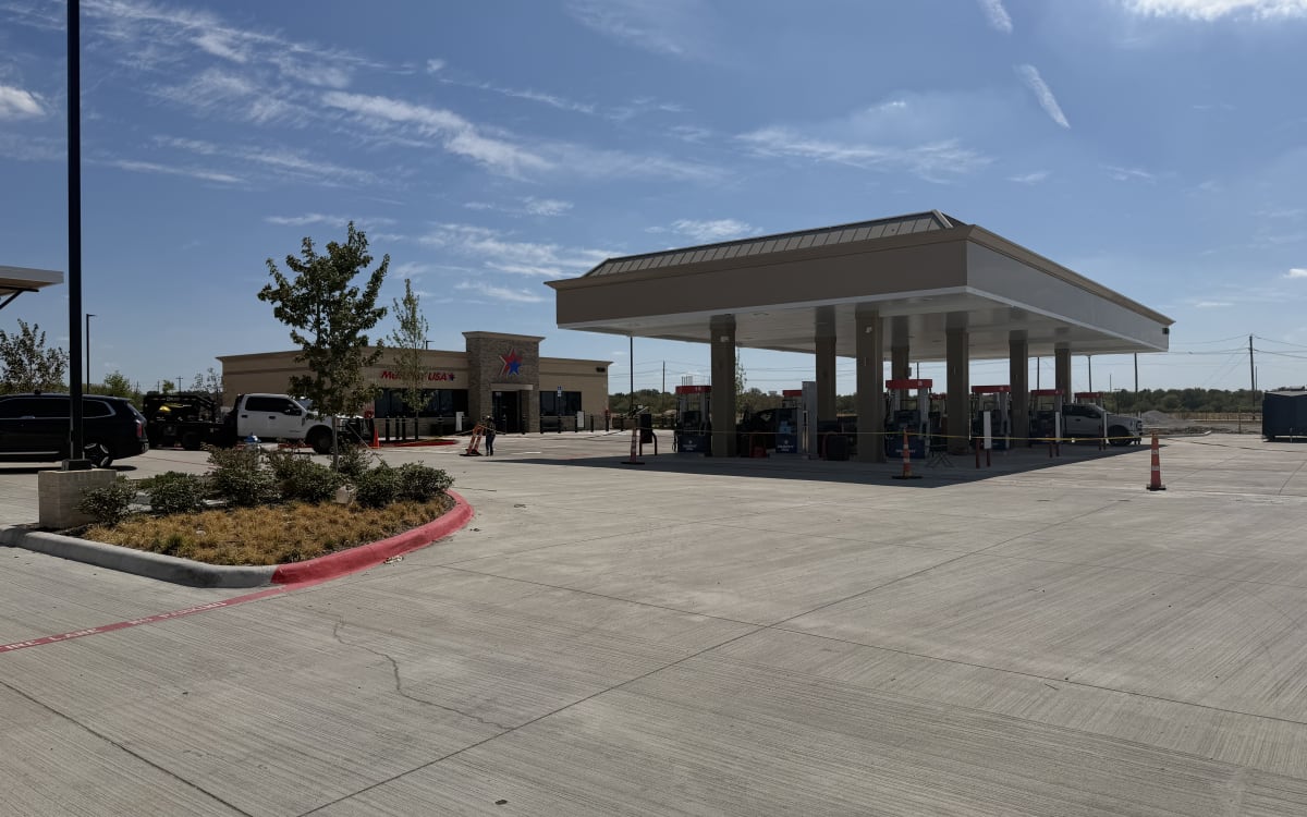 Murphy USA fuel canopy and store, September 19, 2026
