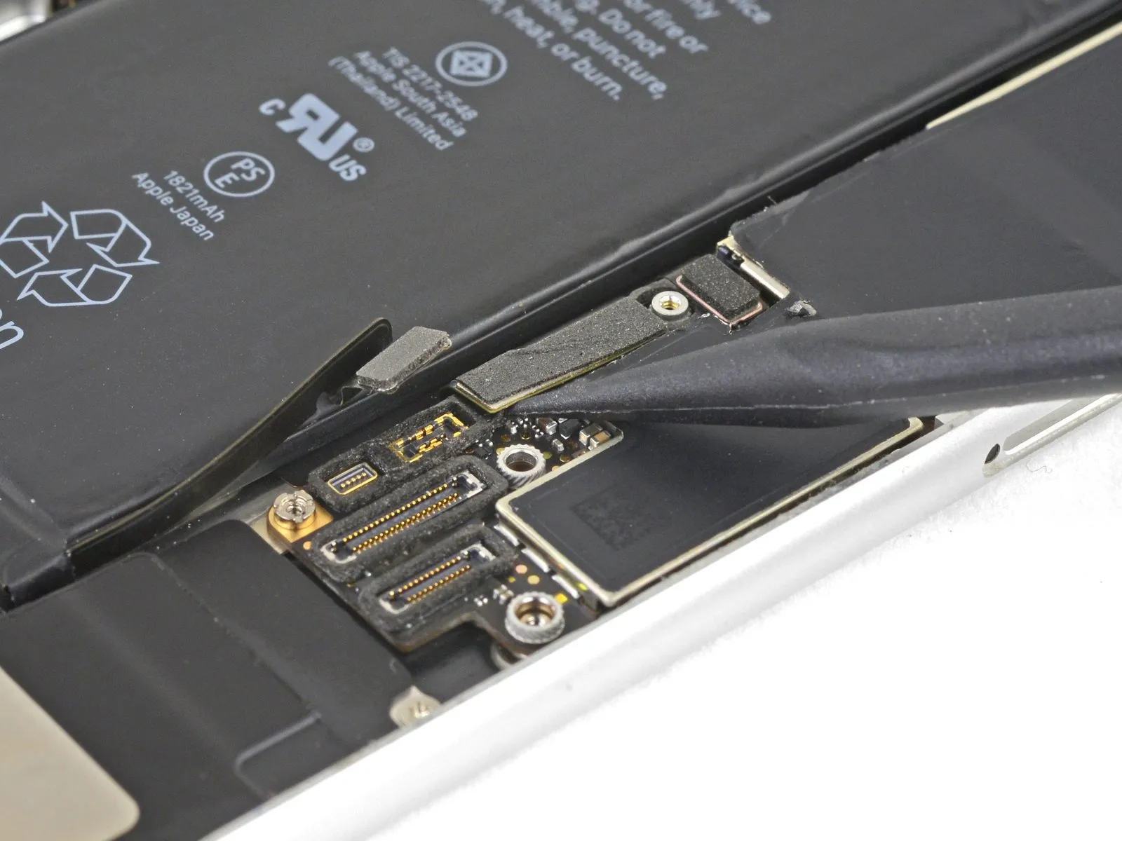 iPhone Hardware Isolation