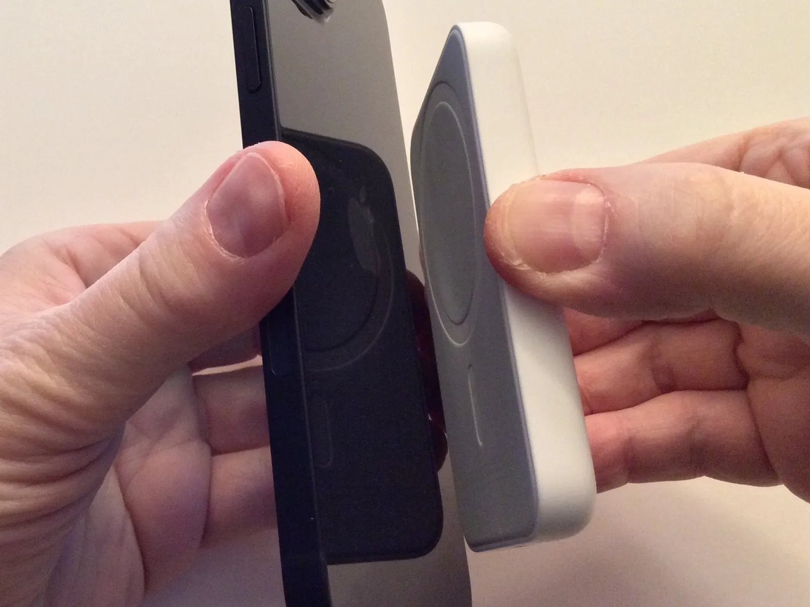 Apple MagSafe Battery Pack