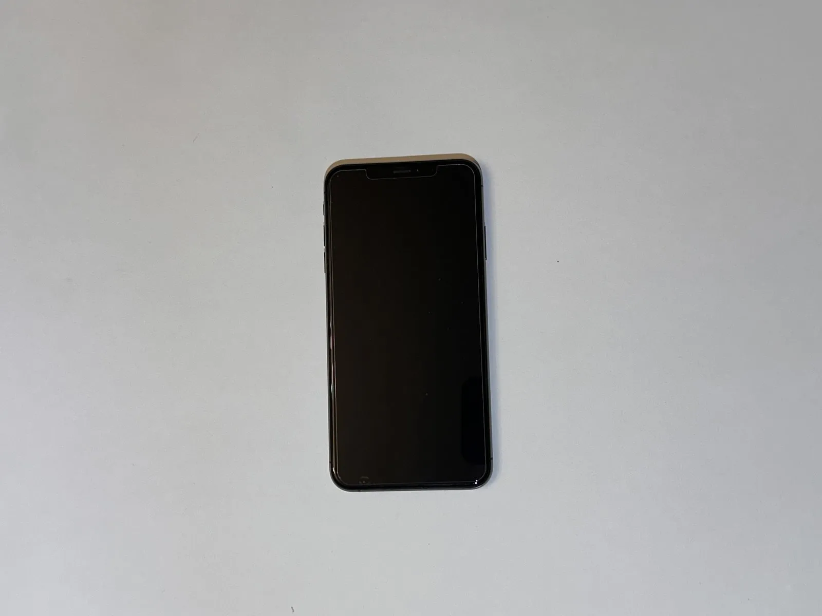 How to Replace a Screen Protector on an iPhone 12