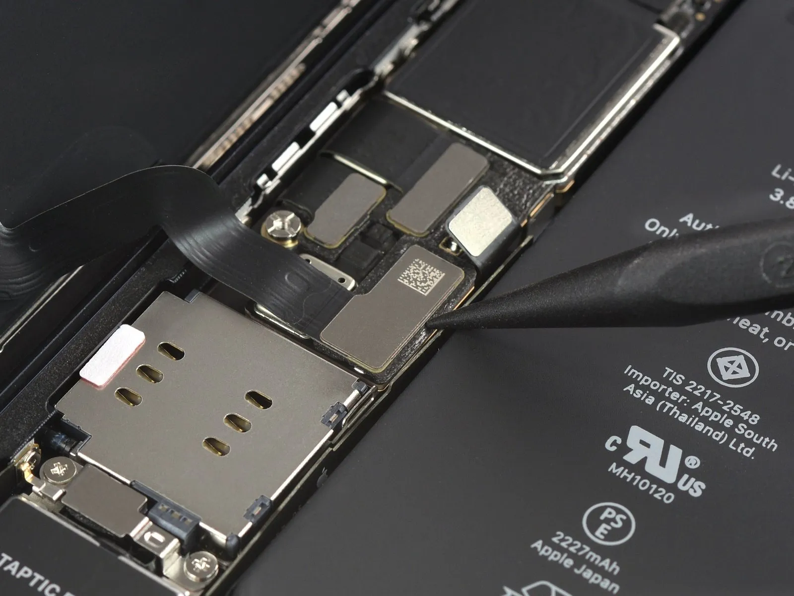 iPhone 12 mini Earpiece Speaker and Front Sensor Assembly Replacement