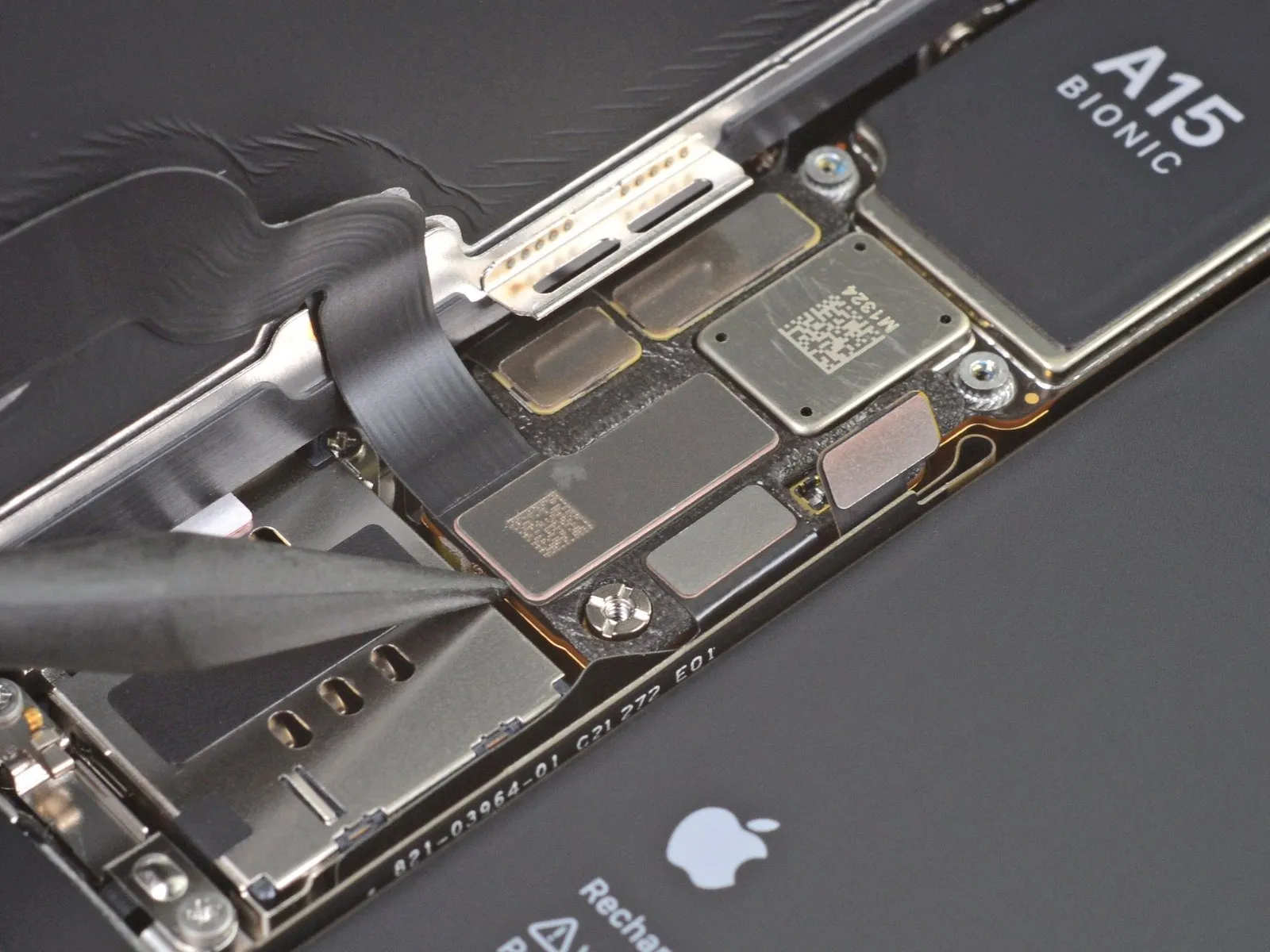 iPhone 13 Screen Replacement