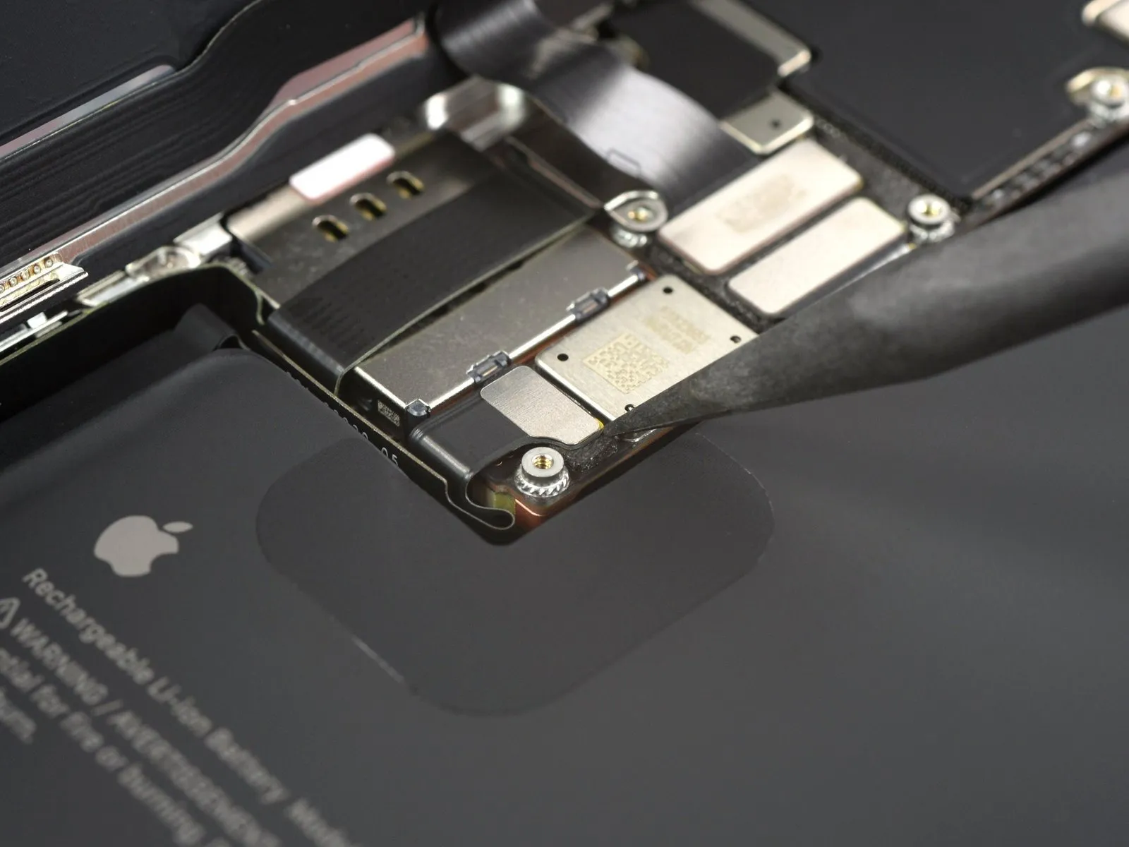 iPhone 14 Pro Front-Facing Camera Assembly Replacement