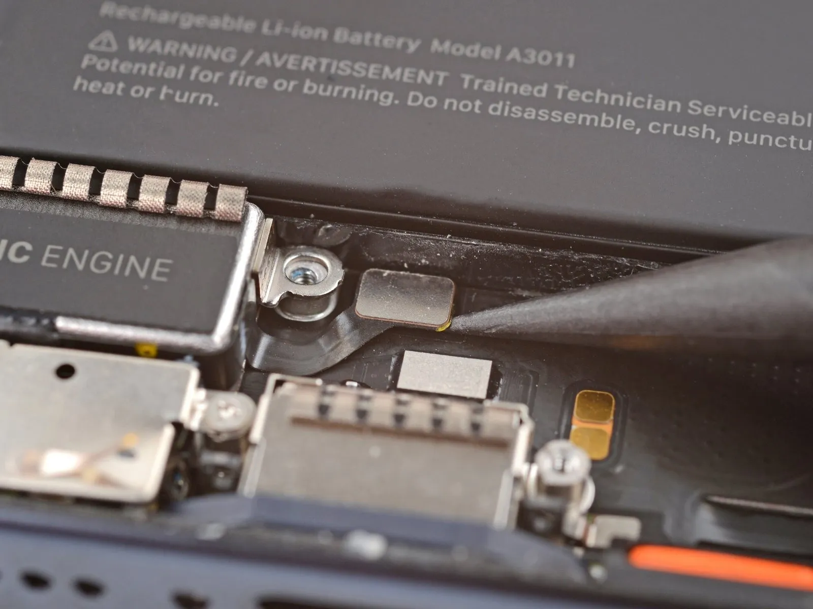 iPhone 15 Pro Battery Replacement