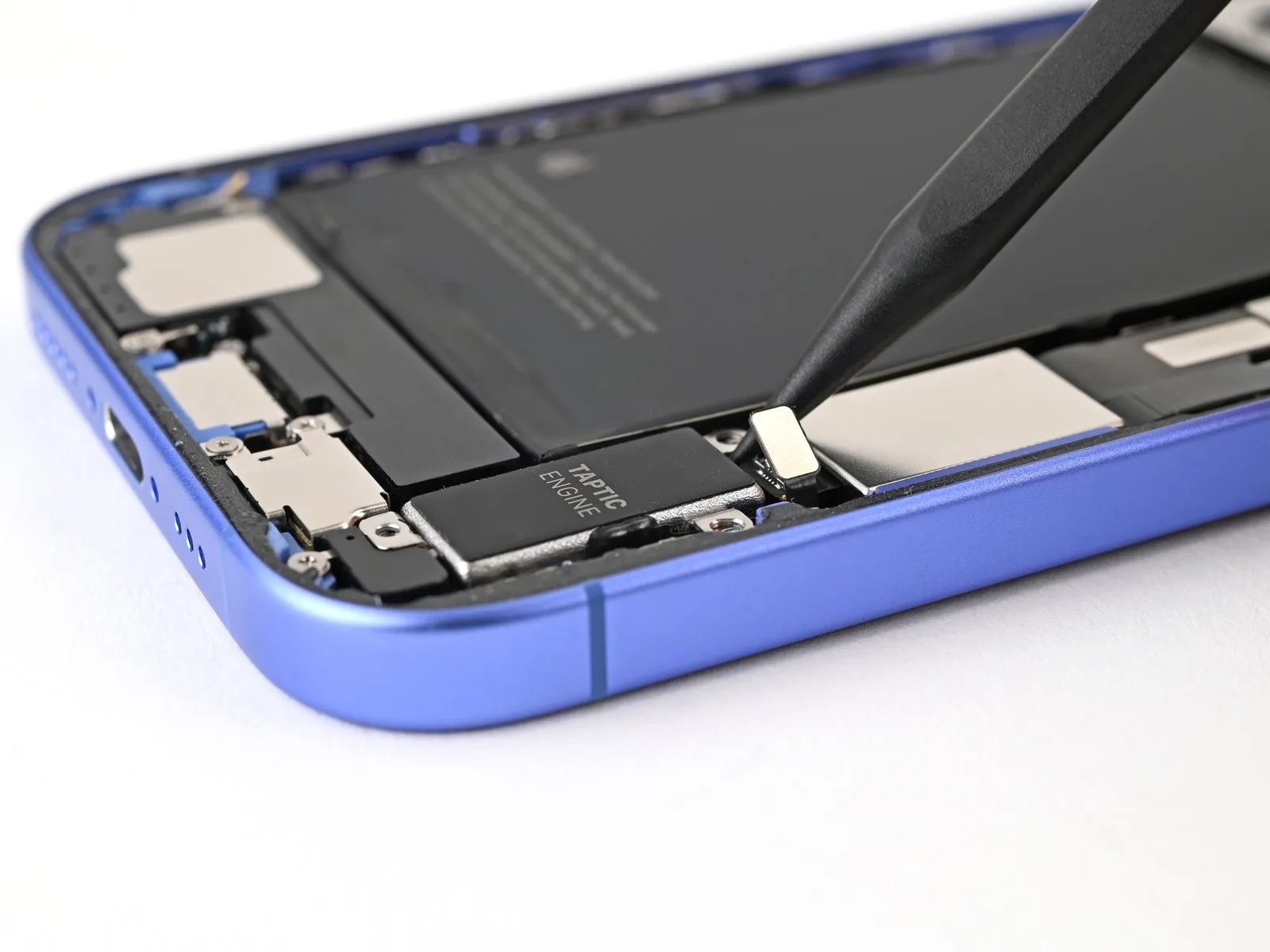 iPhone 16 Taptic Engine Replacement