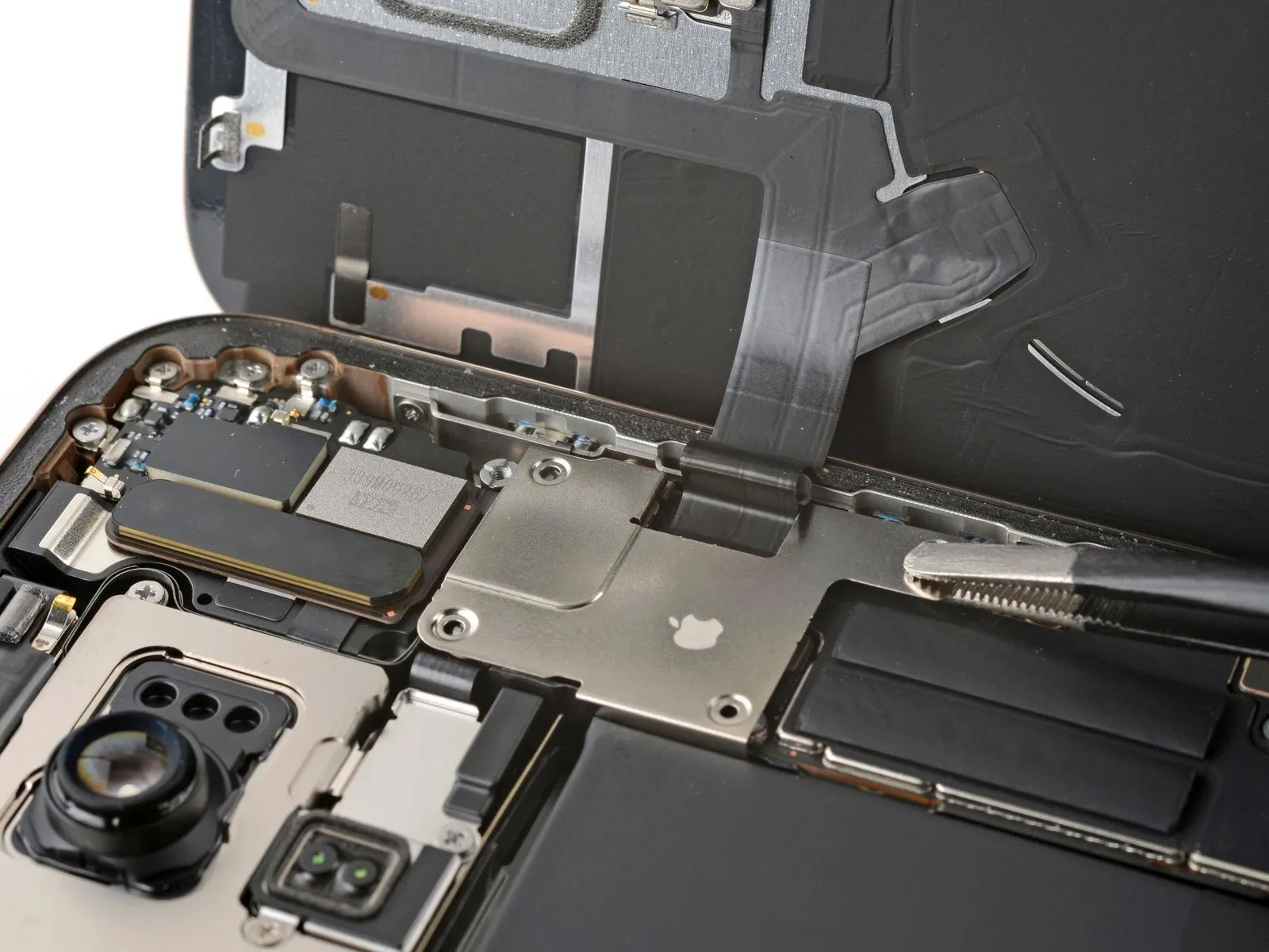 iPhone 16 Pro Max Battery Replacement