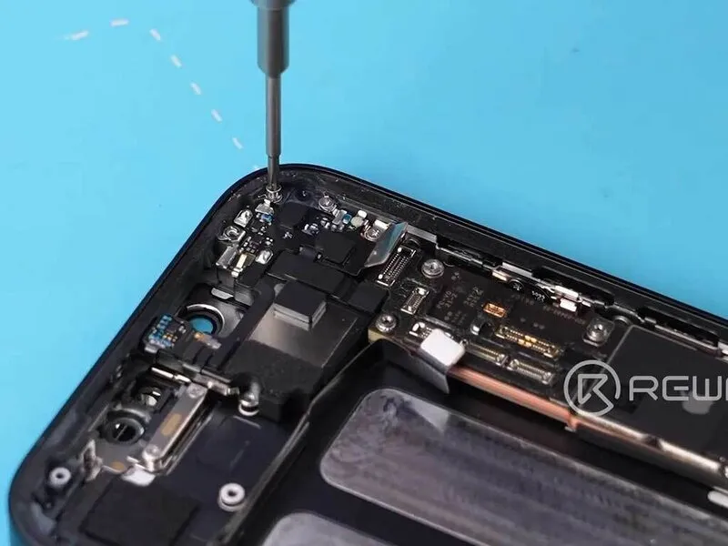 iPhone 16e Disassembly