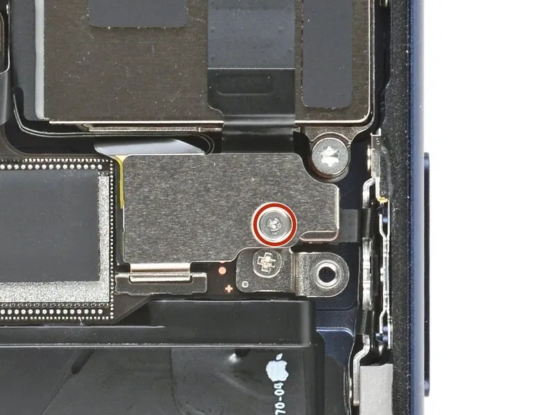 iPhone 17 Pro Max Rear Camera Assembly Replacement
