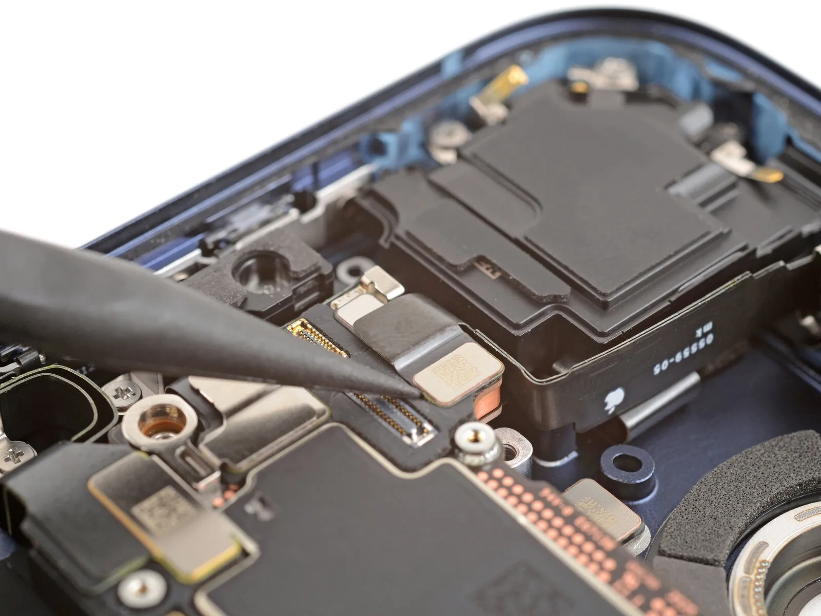 iPhone 17 Pro Logic Board Replacement