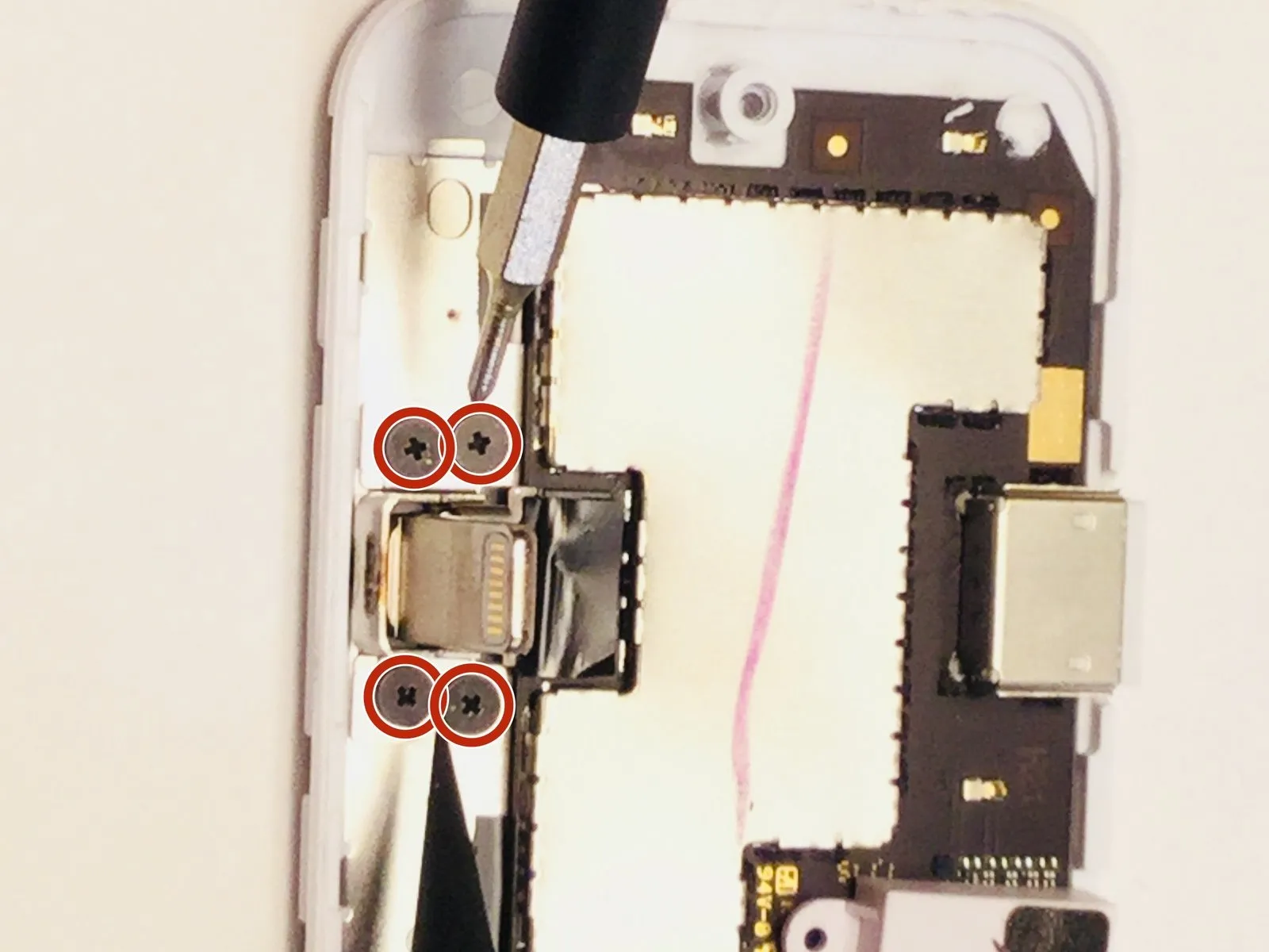 iPhone dock Teardown