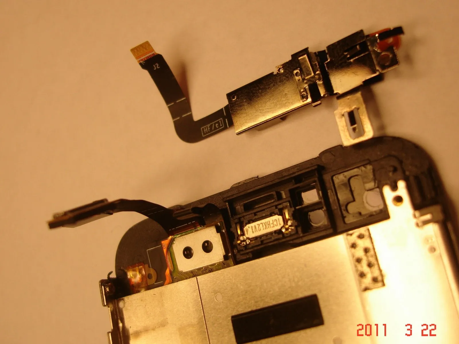 iPhone 3GS Proximity Sensor Ribbon Replacement