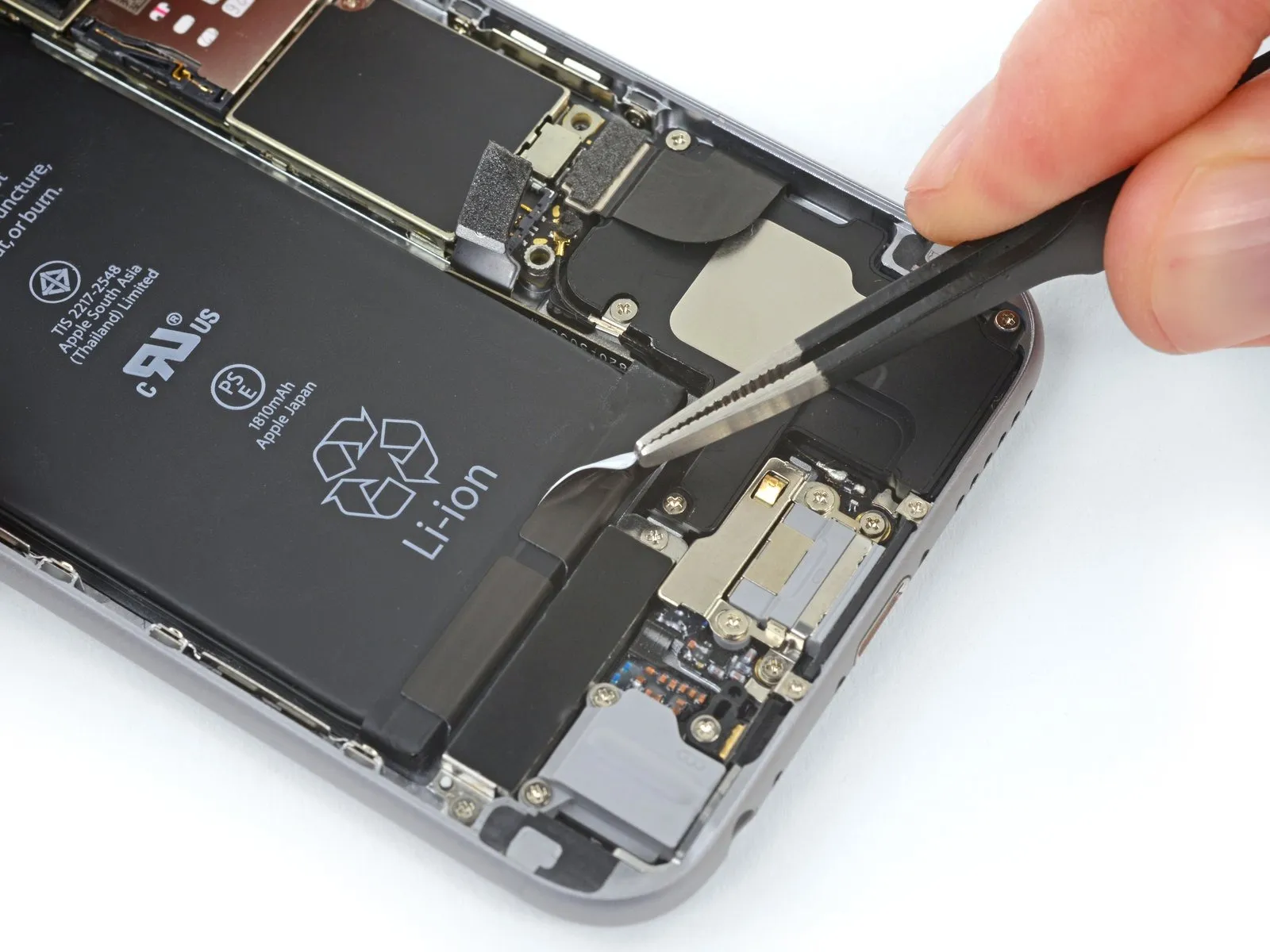 iPhone 6 Volume Control Buttons Replacement