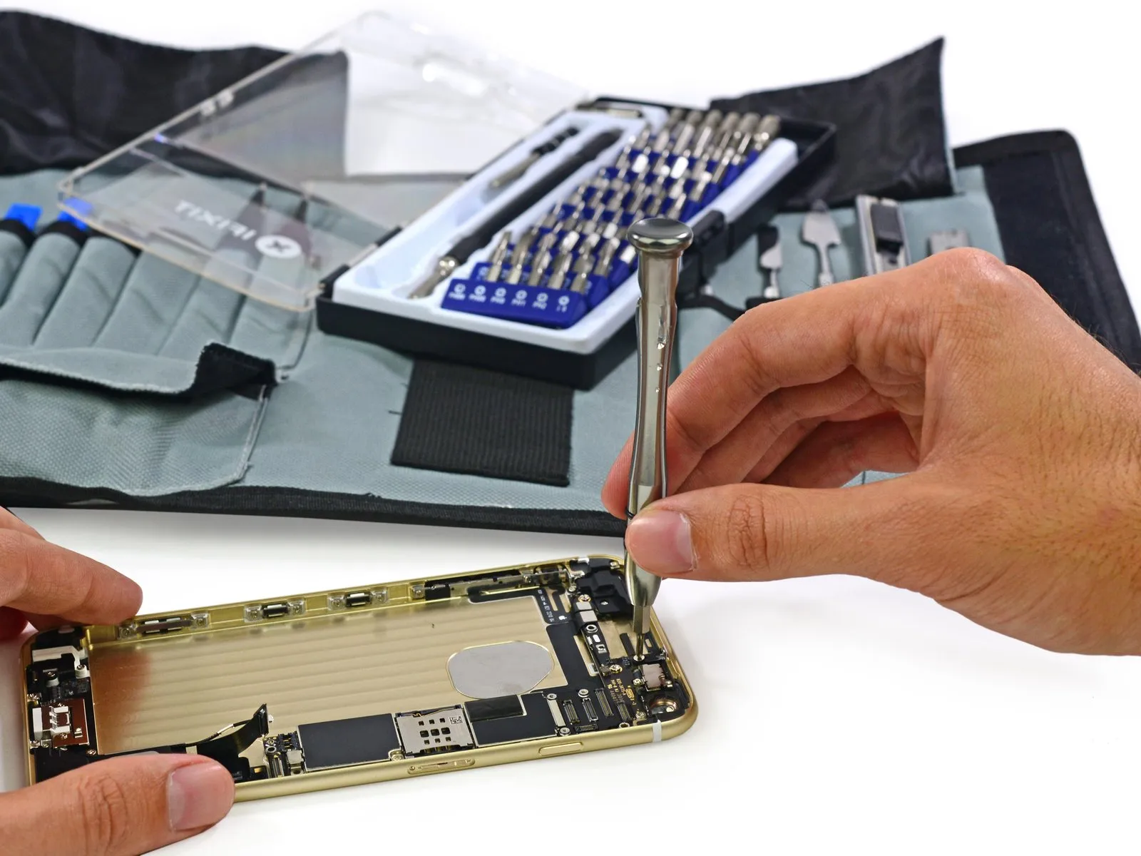 iPhone 6 Plus Teardown