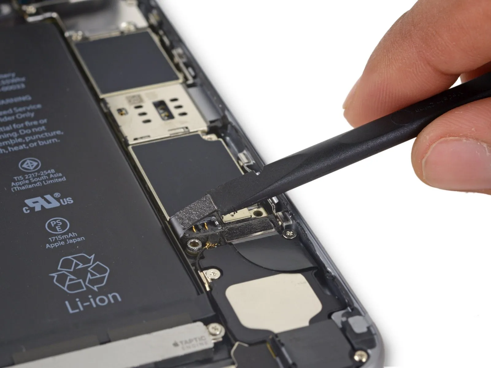 iPhone 6s Cellular Antenna Replacement