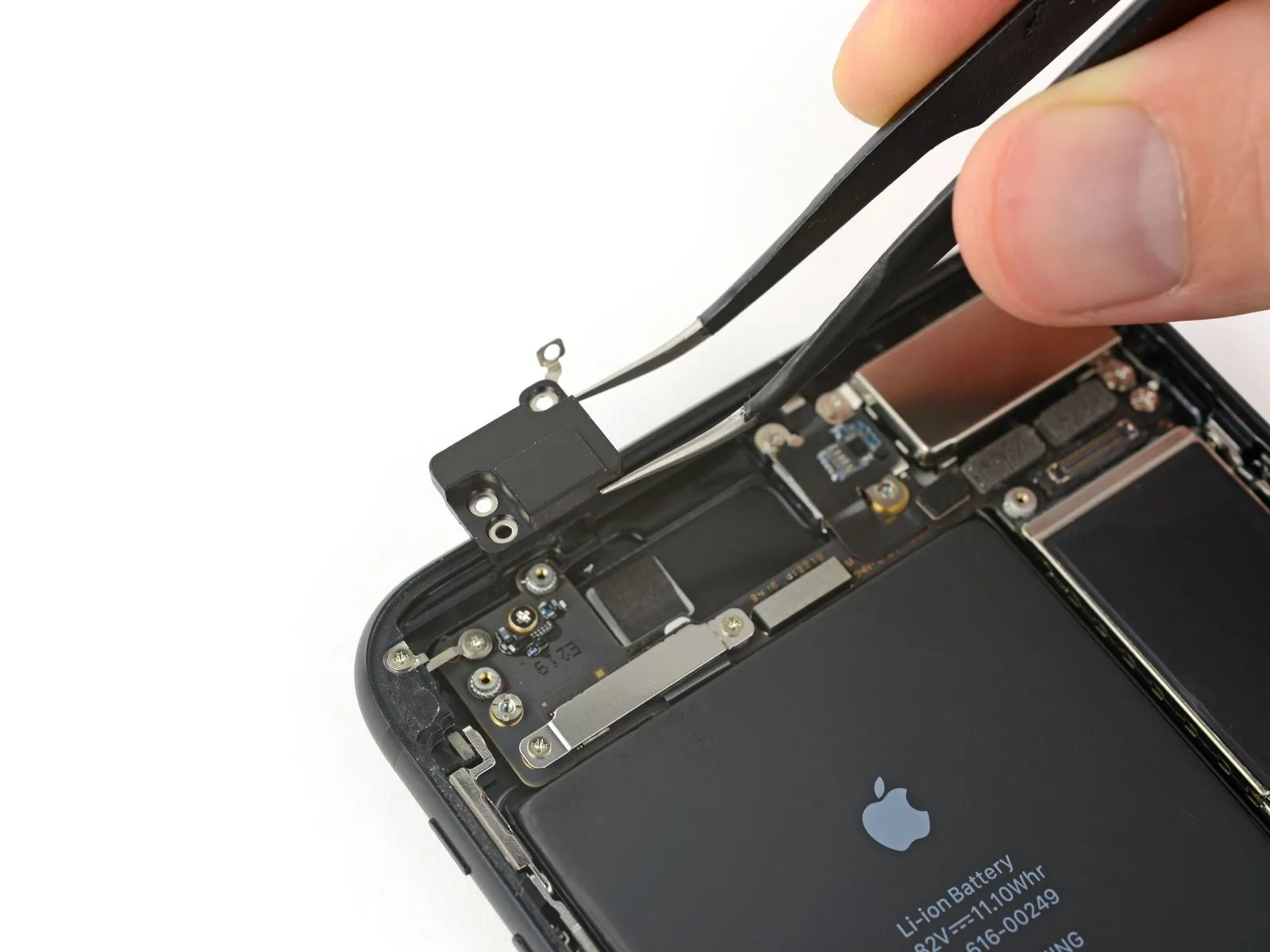 iPhone 7 Plus Lightning Connector Assembly Replacement