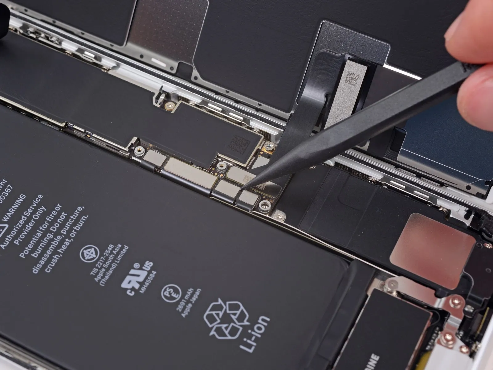 iPhone 8 Plus Front Camera and Sensor Cable Replacement