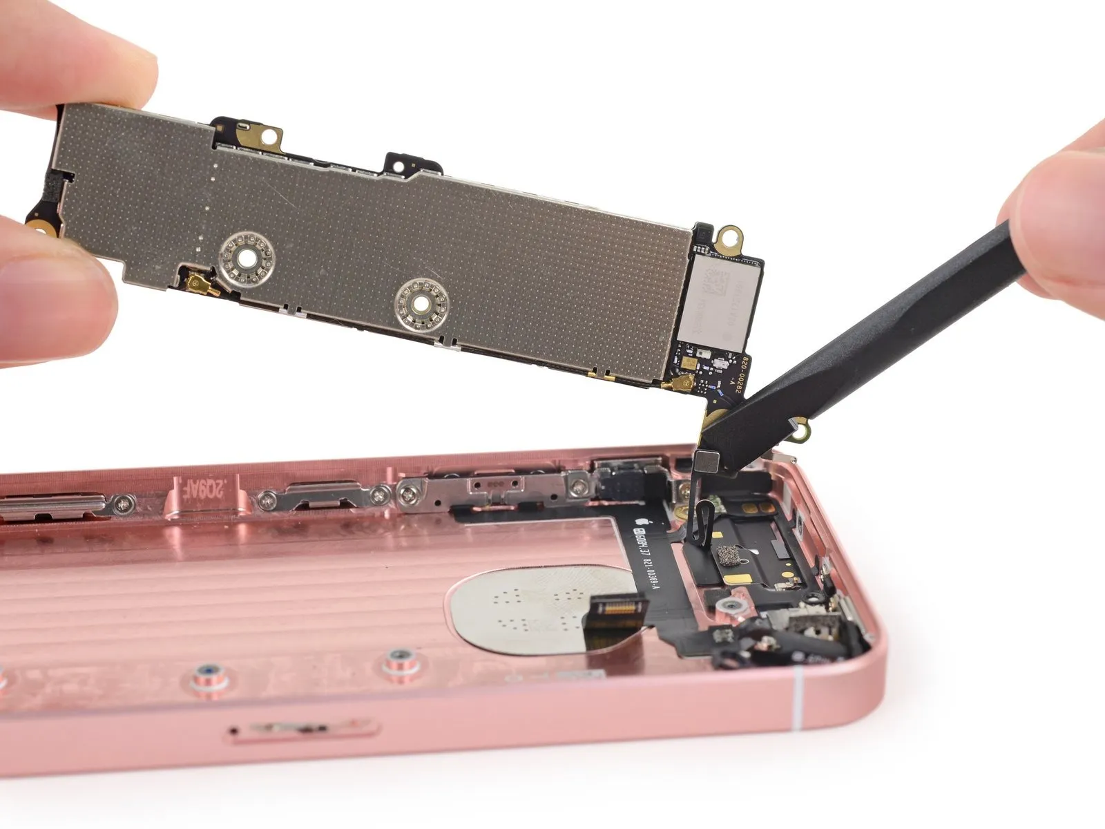 iPhone SE Teardown