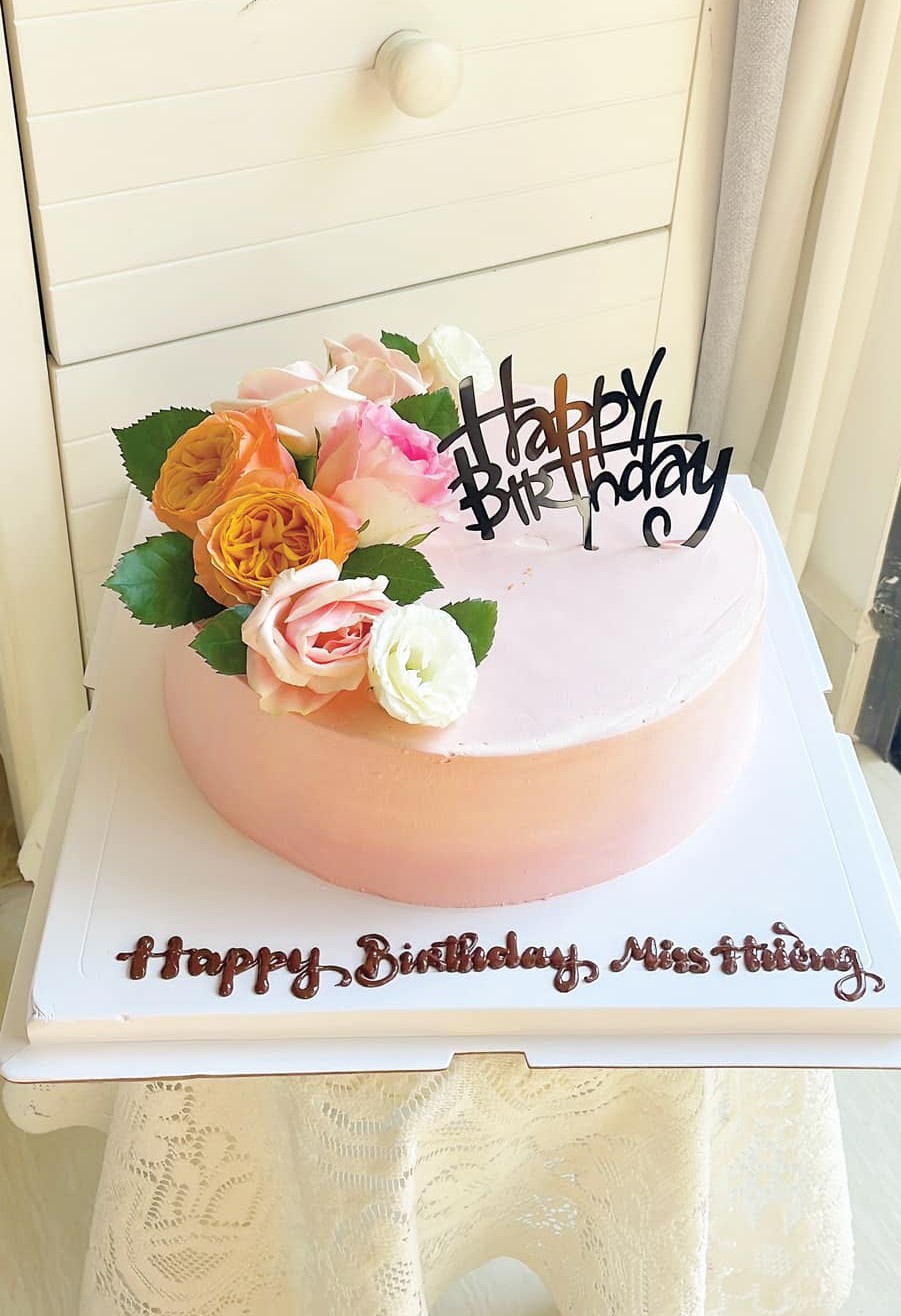Bánh sinh nhật hoa tươi pastel