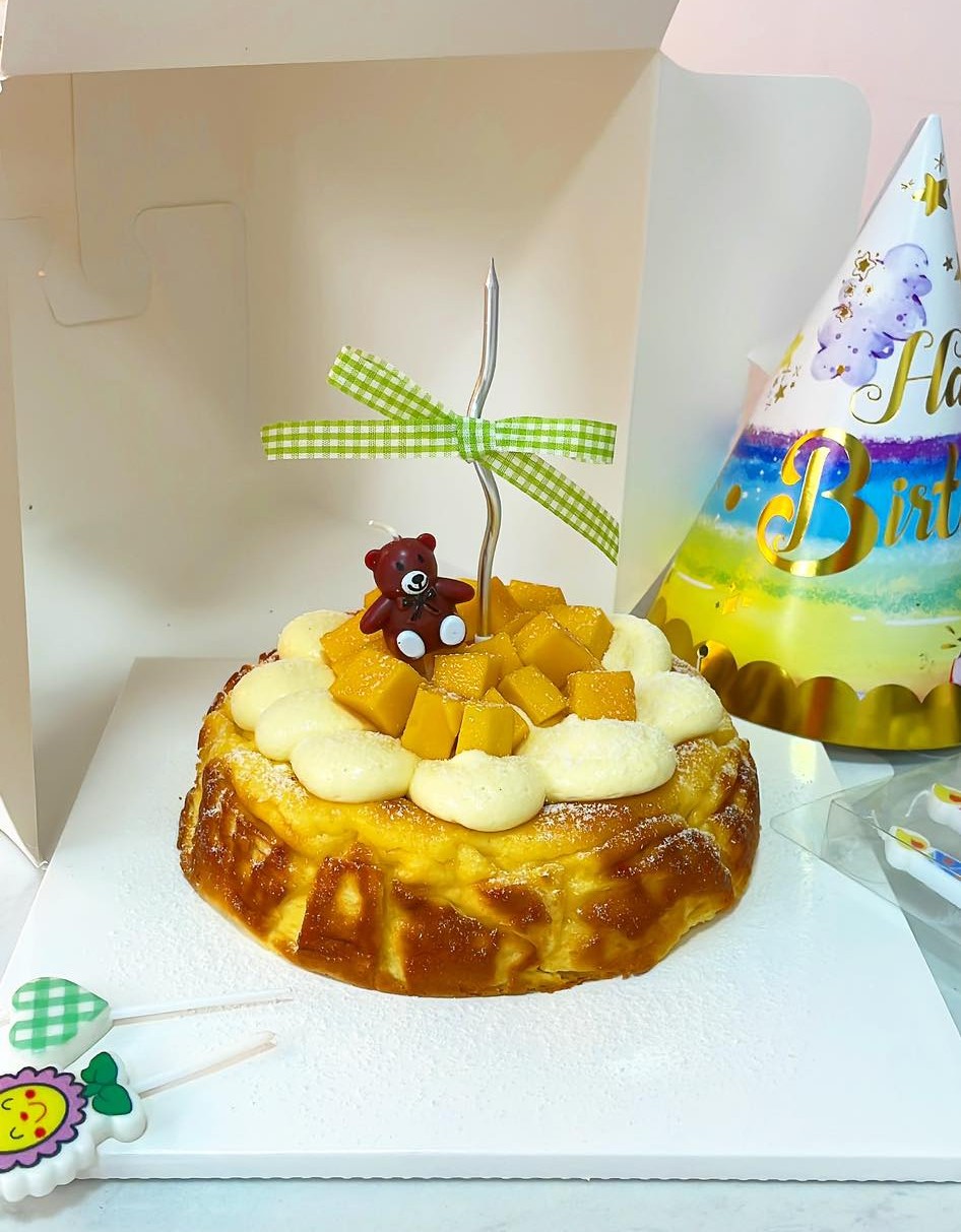 Bánh Basque Burnt Cheesecake Xoài