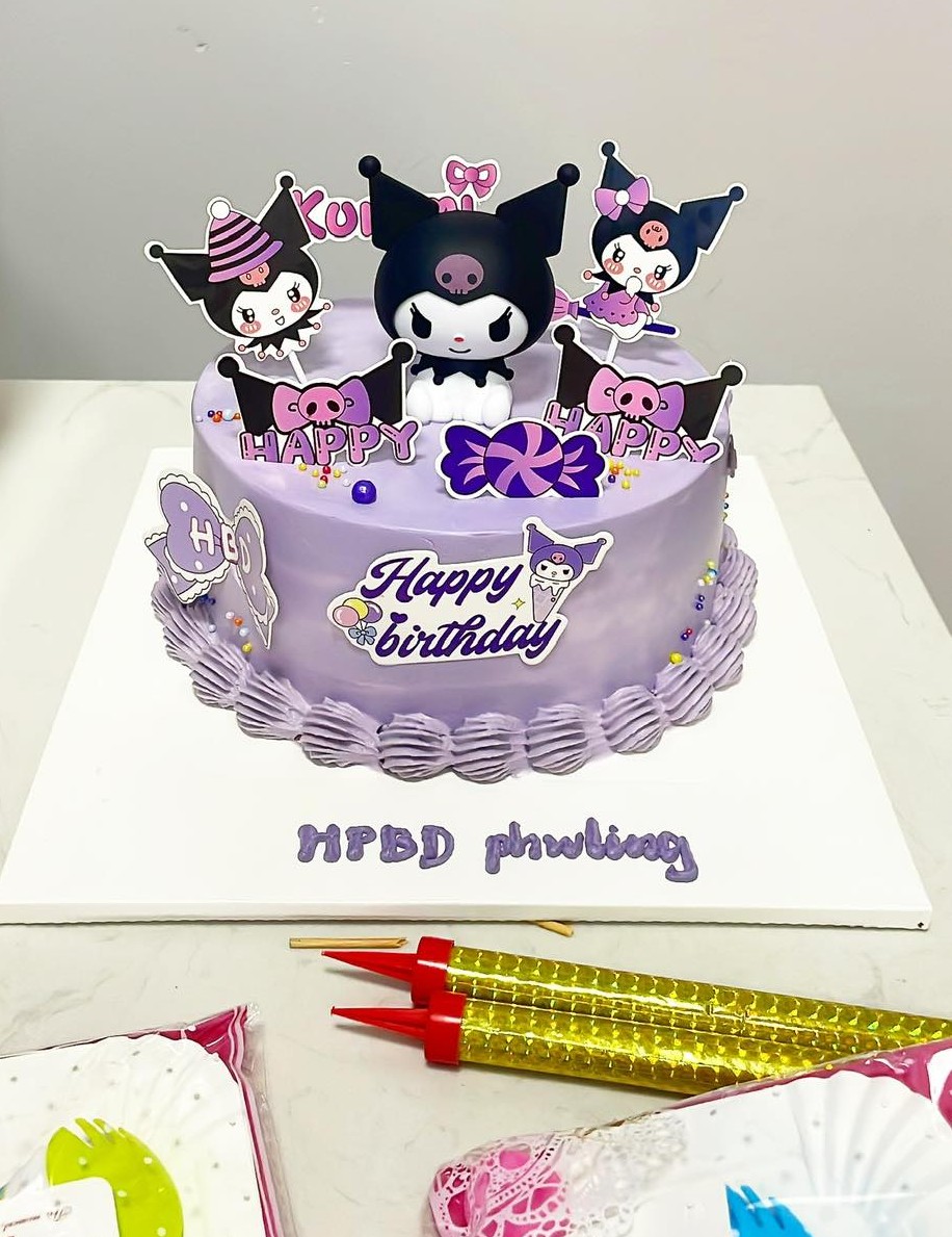 Bánh sinh nhật Kuromi tím