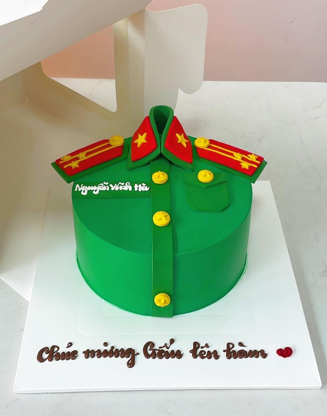 Bánh quân phục công an lên hàm