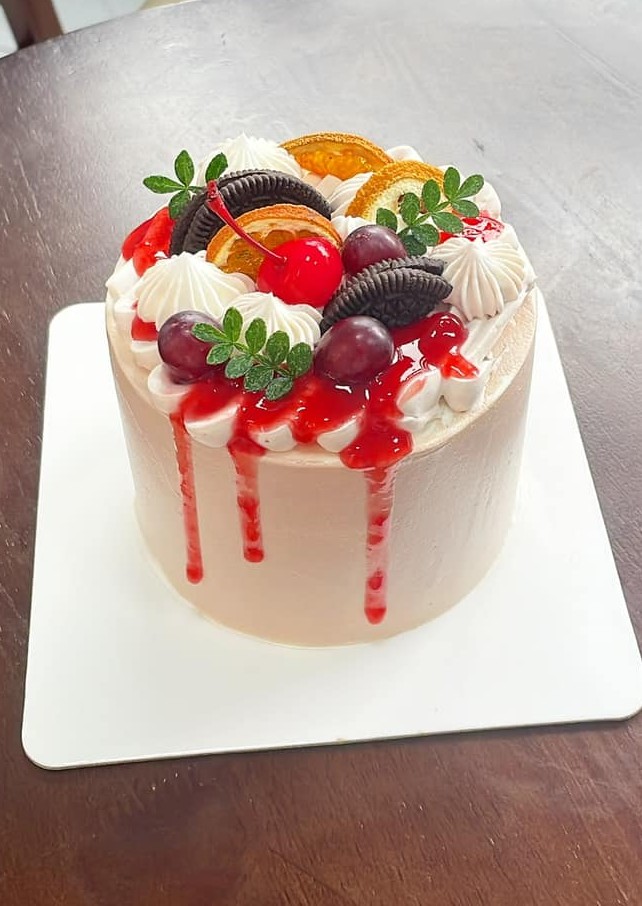 Bánh kem tươi trái cây