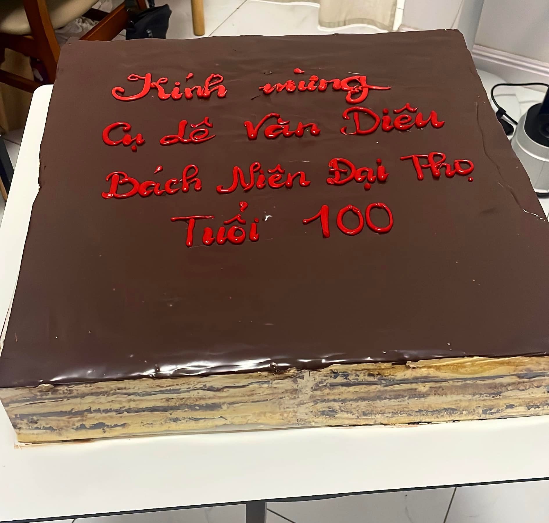 Bánh Opera mừng thọ 100 tuổi
