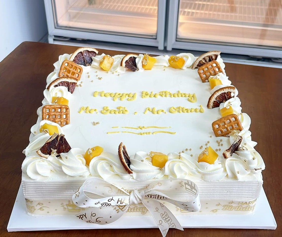 Bánh chữ nhật trái cây cam khô