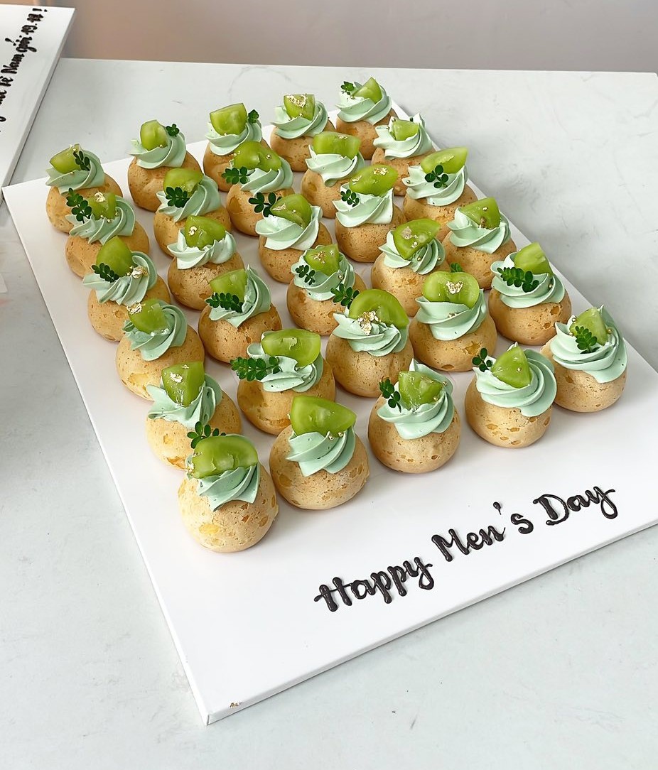 Bánh su kem matcha Men's Day
