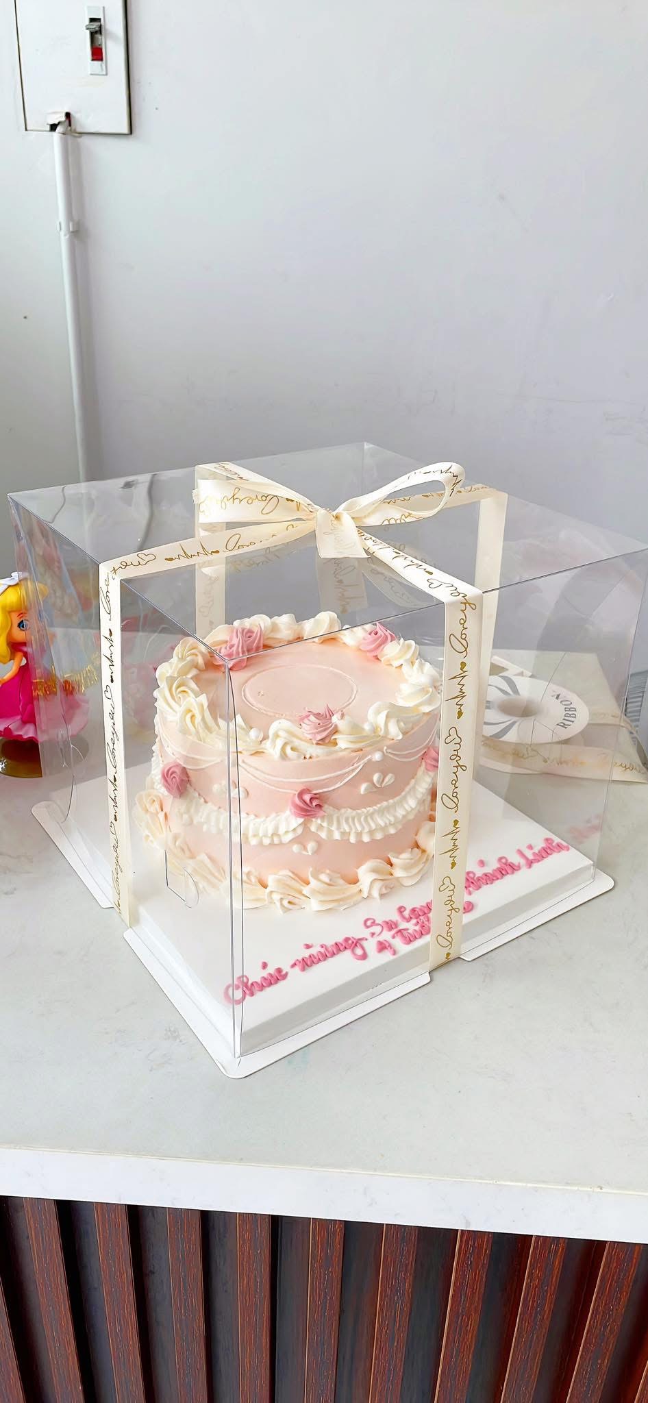 Bánh kem vintage hồng pastel