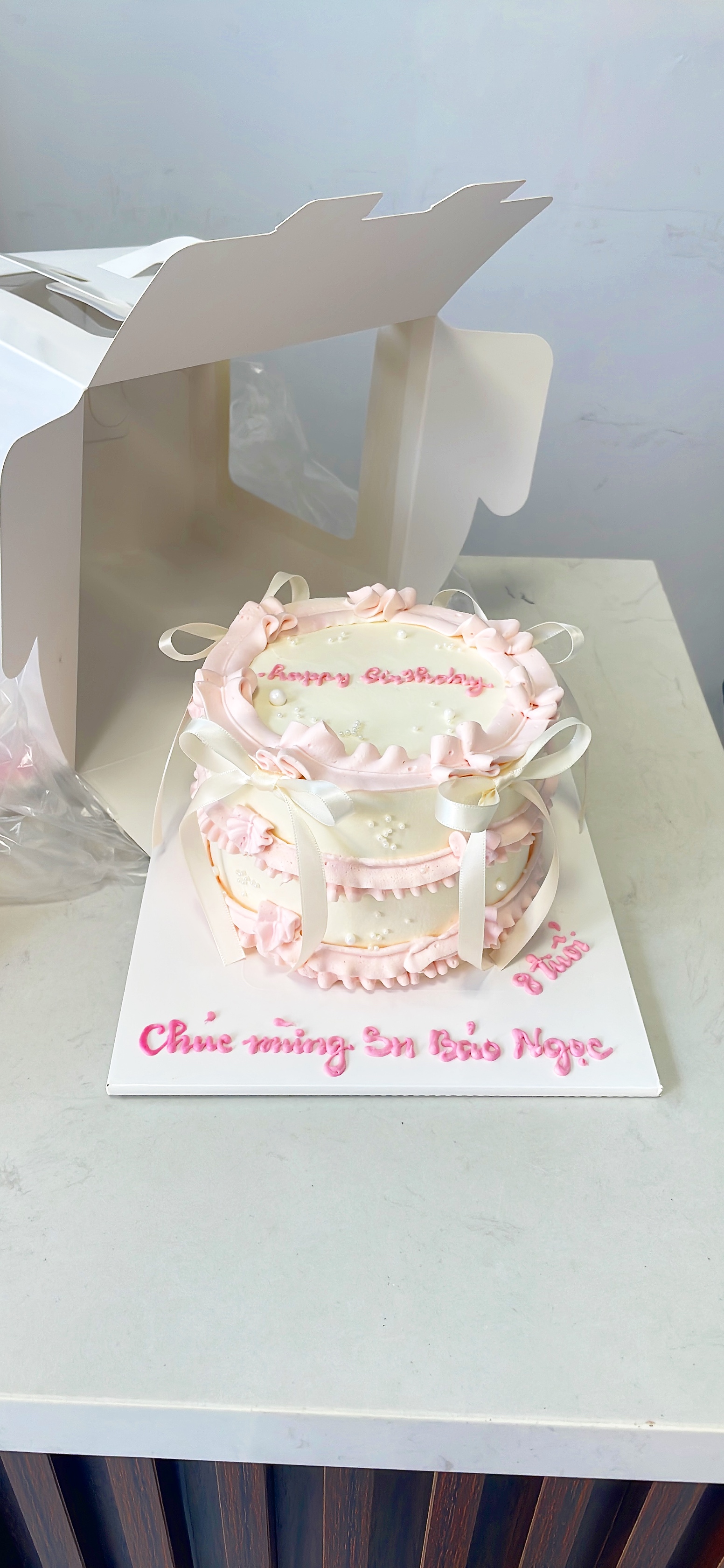 Bánh sinh nhật ribbon hồng pastel